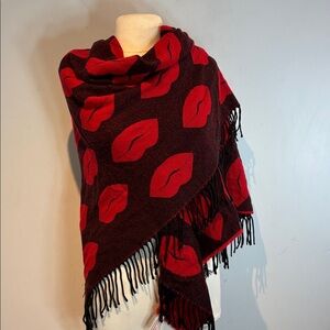 Victoria's Secret KISS ME LIPS Large Scarf/Blanket Red Black Reversible 60x50